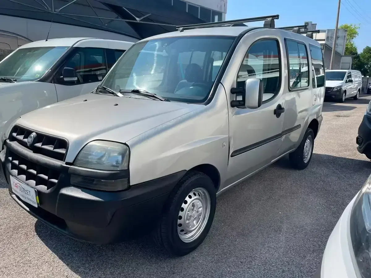 Usata Fiat Doblò 101 CV (74 kW) 2002 Monovolume