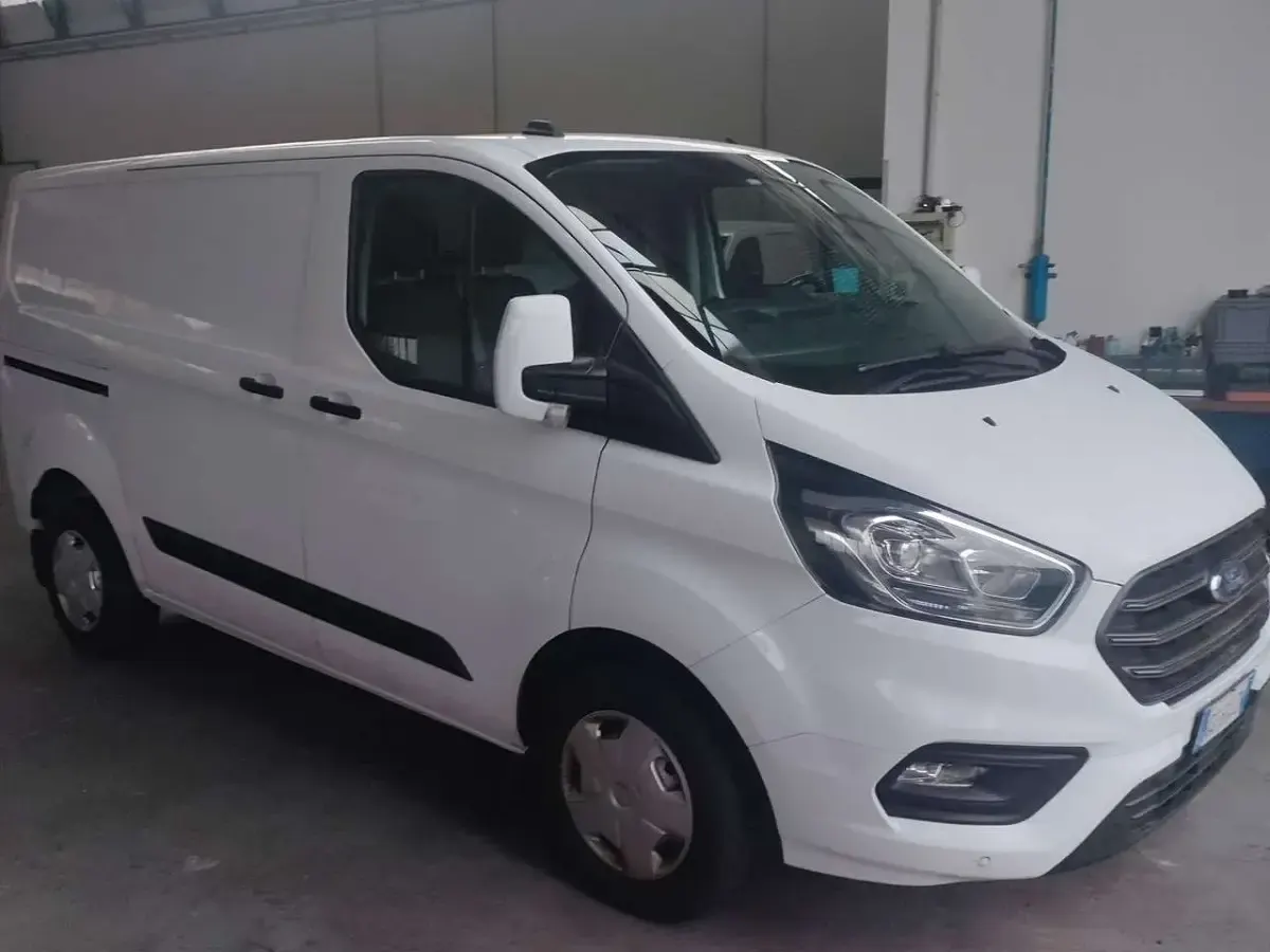 Usata Ford Transit Custom 129 CV (94 kW) 2021 Bianco Furgone