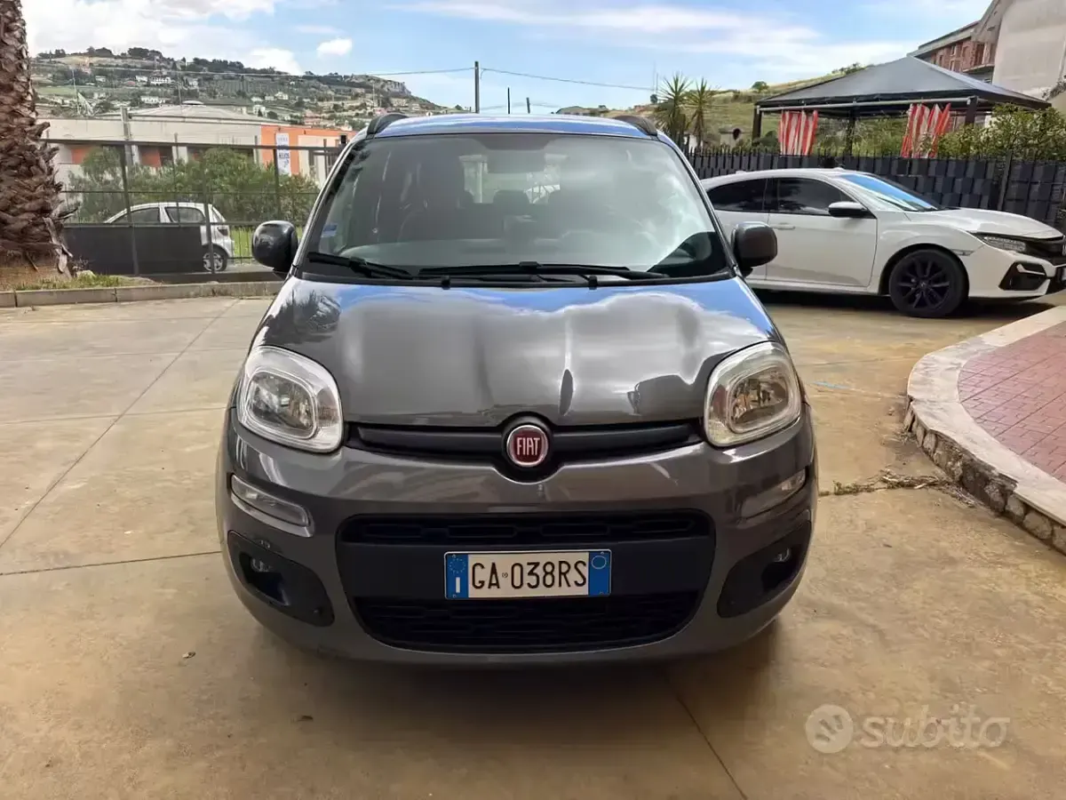 Usata Fiat Panda 69 CV (50 kW) 2020 Grigio Utilitaria