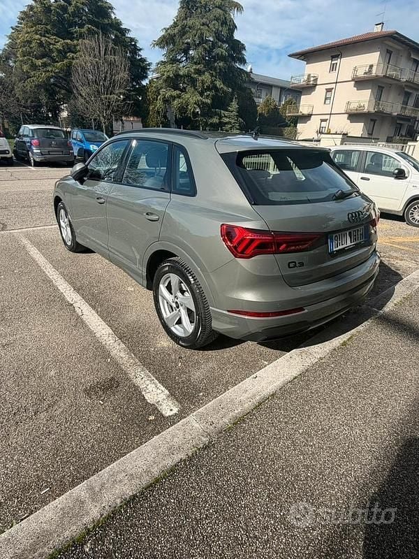 Usata Audi Q3 Black Edition 150 CV (110 kW) 2024 Grigio SUV