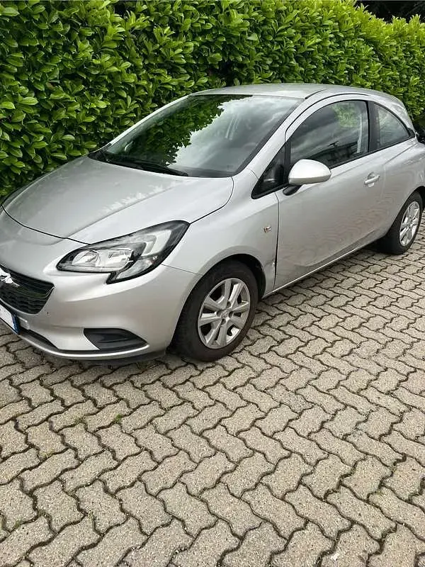 Usata Opel Corsa 69 CV (50 kW) 2015 Utilitaria