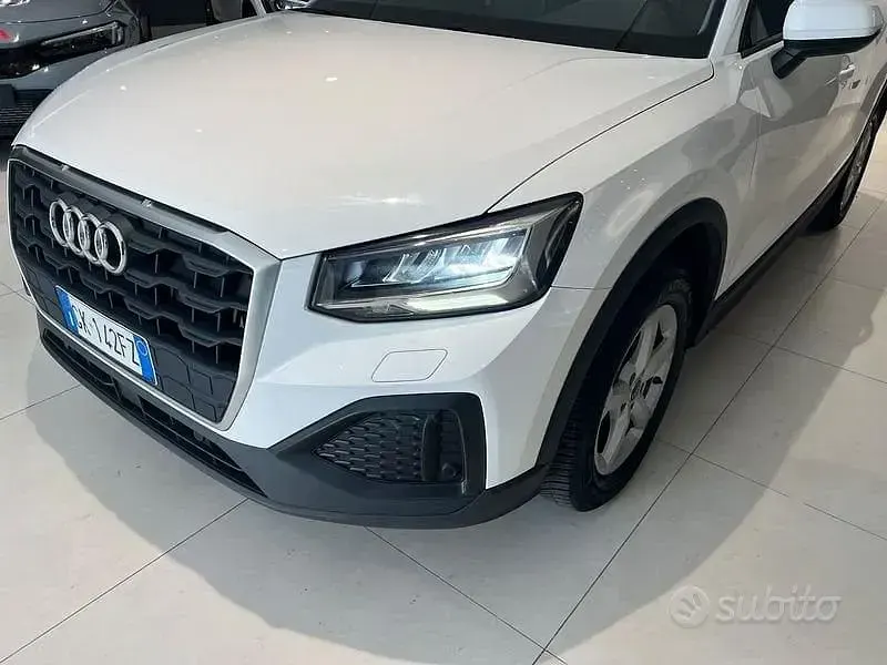 Usata Audi Q2 Business 115 CV (84 kW) 2022 Bianco SUV