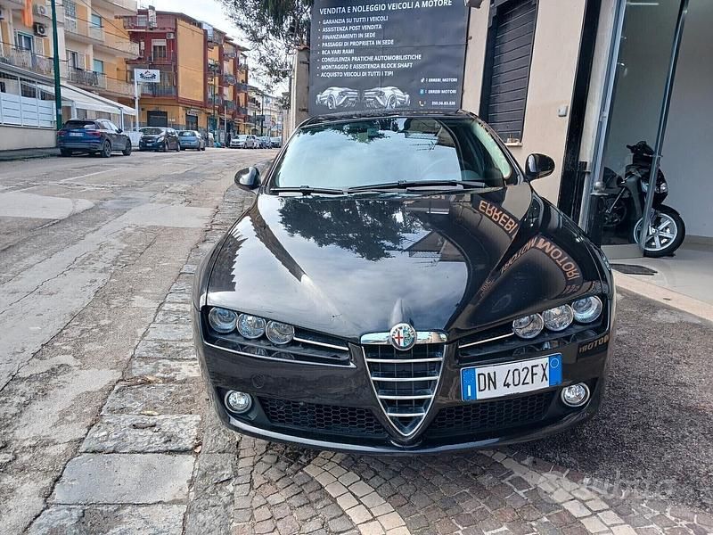 Begagnad Alfa Romeo 159 120 HK (88 kW) 2008 Svart Kombi