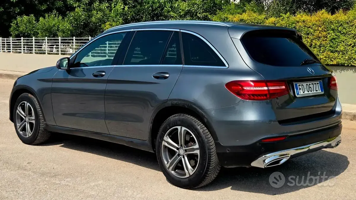 Usata Mercedes GLC220 Premium 170 CV (125 kW) 2016 Grigio SUV