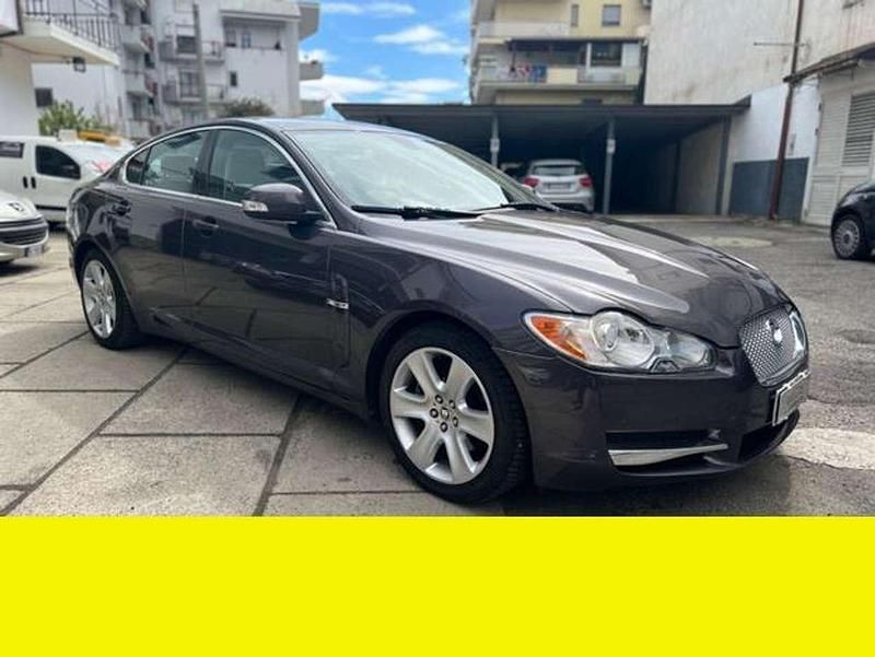 Usata Jaguar XF Premium Luxury 207 CV (152 kW) 2008 Marrone Berlina