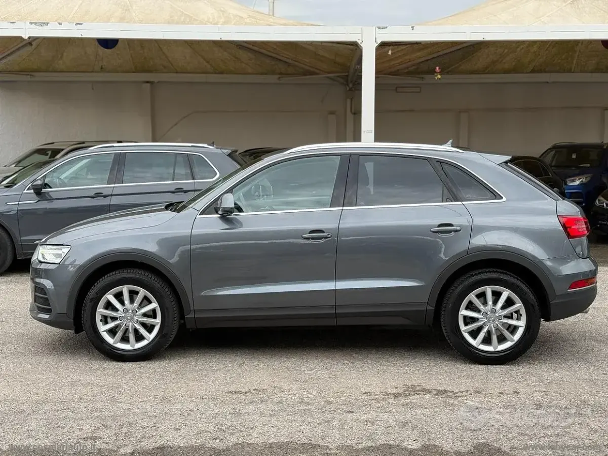 Käytetty Audi Q3 Business 120 HP (88 kW) 2017 Harmaa Katumaasturi