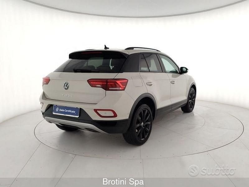 Usata VW T-Roc Style 116 CV (85 kW) 2022 Grigio metallizzato SUV