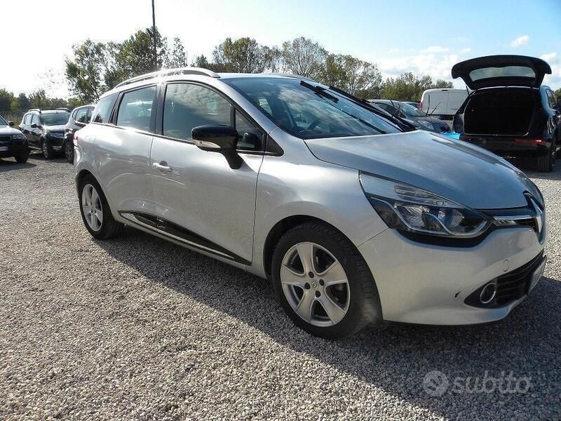 Usata Renault Clio GrandTour 75 CV (55 kW) 2013 Argento Station wagon