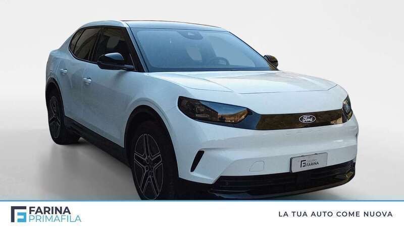 Usata Ford Capri Premium 210 kW (286 CV) 2025 Frozen white  SUV
