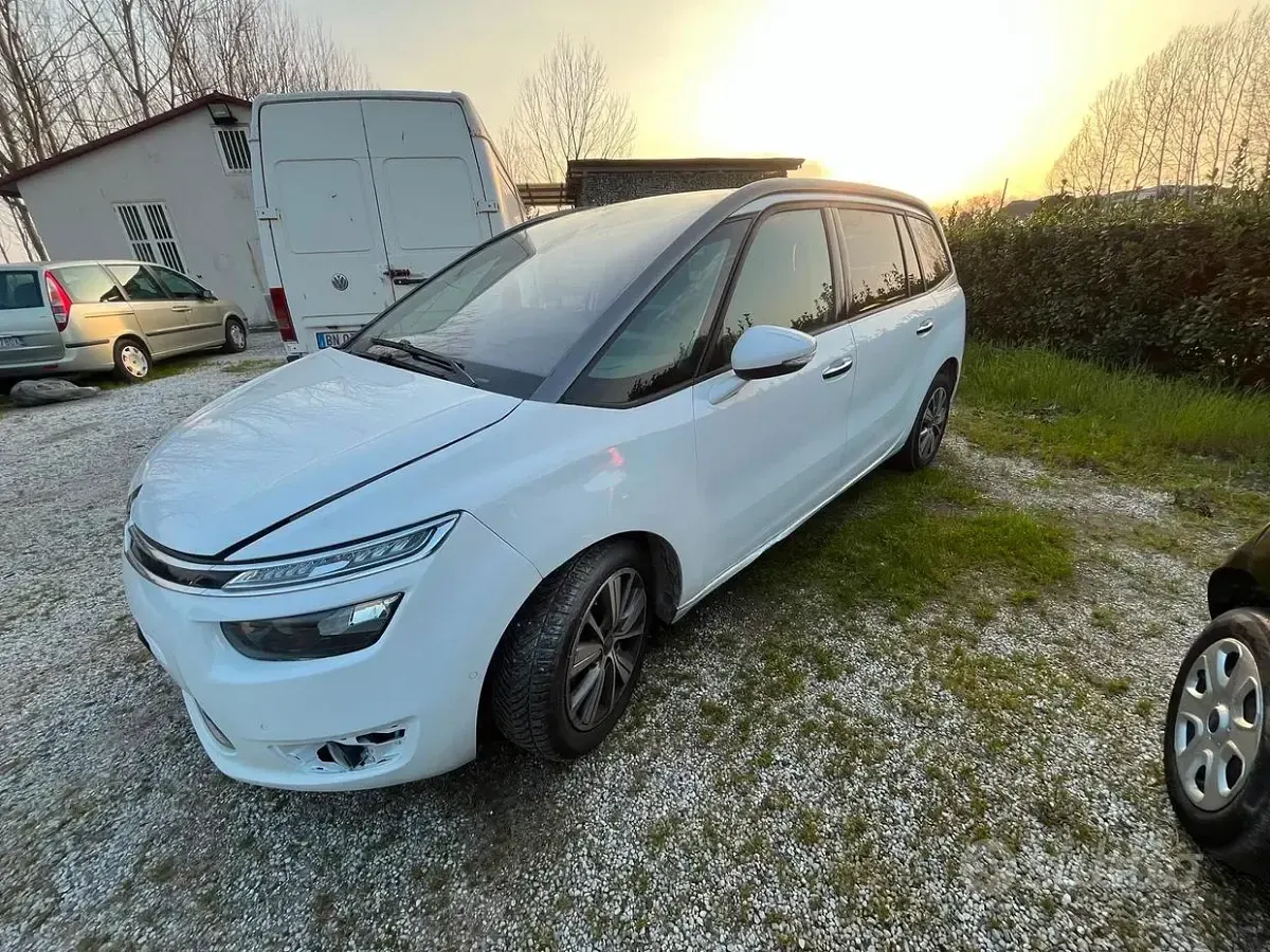 Usata Citroën Grand C4 Picasso Seduction 115 CV (84 kW) 2015 Bianco Monovolume