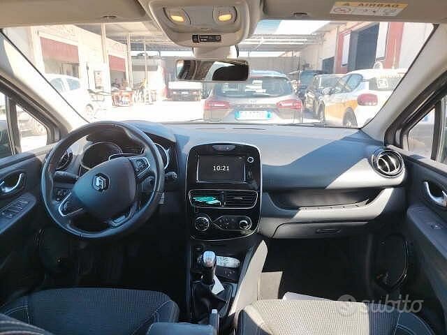 Usata Renault Clio GrandTour Business 75 CV (55 kW) 2019 Grigio Station wagon