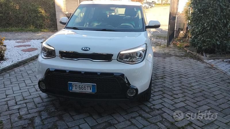Usata Kia Soul 2016 Bianco SUV