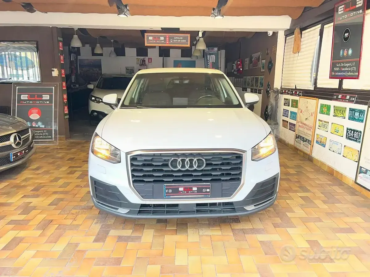 Usata Audi Q2 Business 116 CV (85 kW) 2019 Bianco SUV