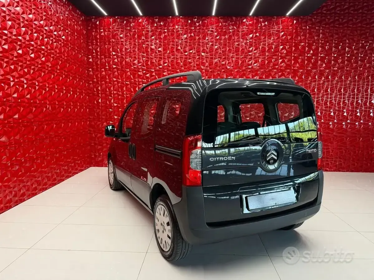 Usata Citroën Nemo SELECTION 75 CV (55 kW) 2012 Nero Monovolume