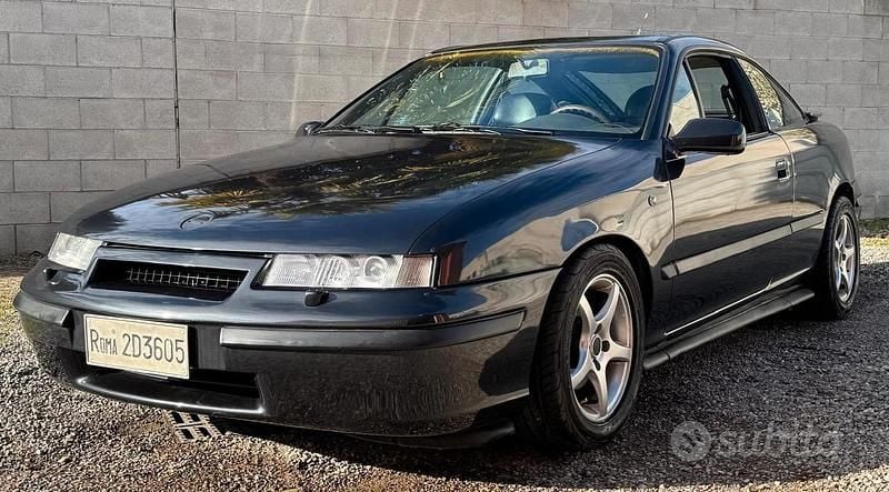 Usata Opel Calibra 150 CV (110 kW) 1991 Nero Coupé
