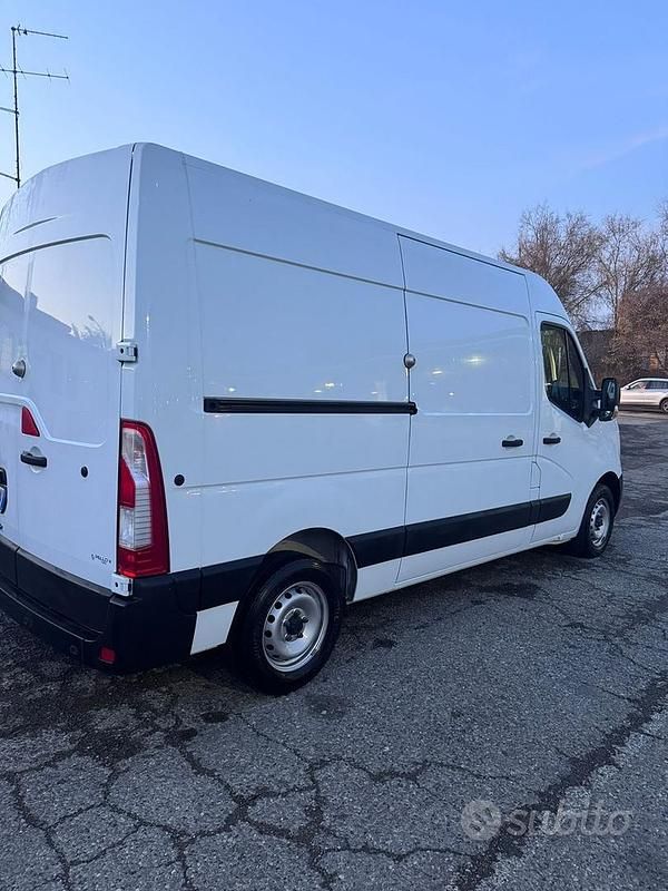 Usata Nissan Interstar 135 CV (99 kW) 2023 Bianco Furgone