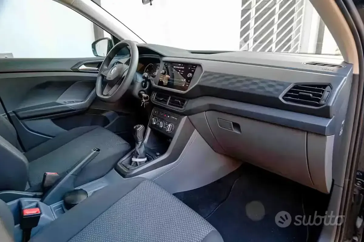 Usata VW T-Cross 95 CV (69 kW) 2020 Nero SUV