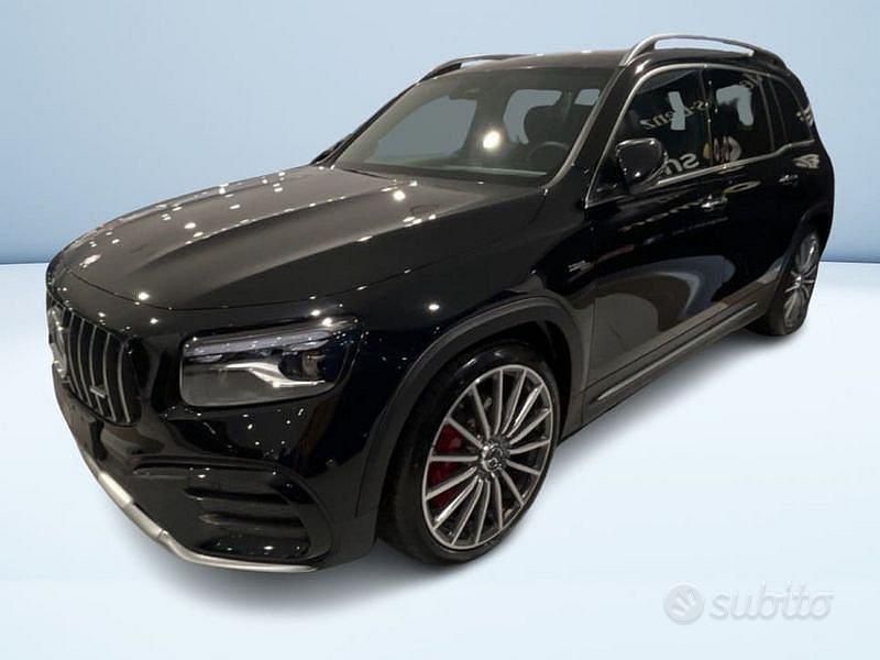Nero metallizzato Nuova 2025 Mercedes GLB35 AMG Line Premium Plus SUV | 69.900 € (Cara) - Immagine 1/4