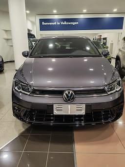 Nuova VW Polo R-line Plus 95 CV (69 kW) 2025 5w5w  smoky grey metallizzato Berlina