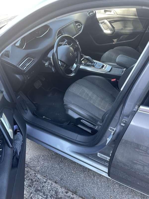 Usata Peugeot 308 Allure 131 CV (96 kW) 2019 Berlina