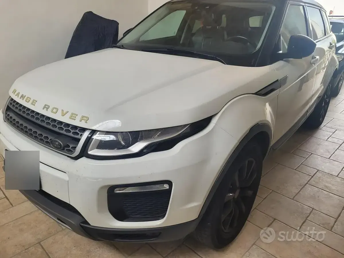Usata Land Rover Range Rover evoque 200 CV (147 kW) 2018 Bianco SUV