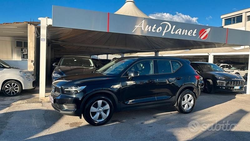 Usata Volvo XC40 Business Edition 150 CV (110 kW) 2019 Nero SUV