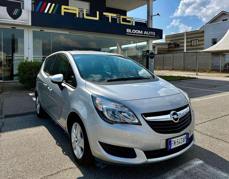 Usata Opel Meriva Cosmo 95 CV (69 kW) 2018 Argento Monovolume