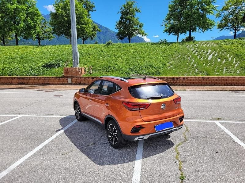 Usata MG ZS Luxury 111 CV (81 kW) 2023 Berlina