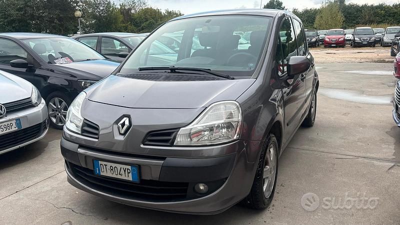 Usata Renault Modus Dynamique 85 CV (62 kW) 2009 Grigio Monovolume