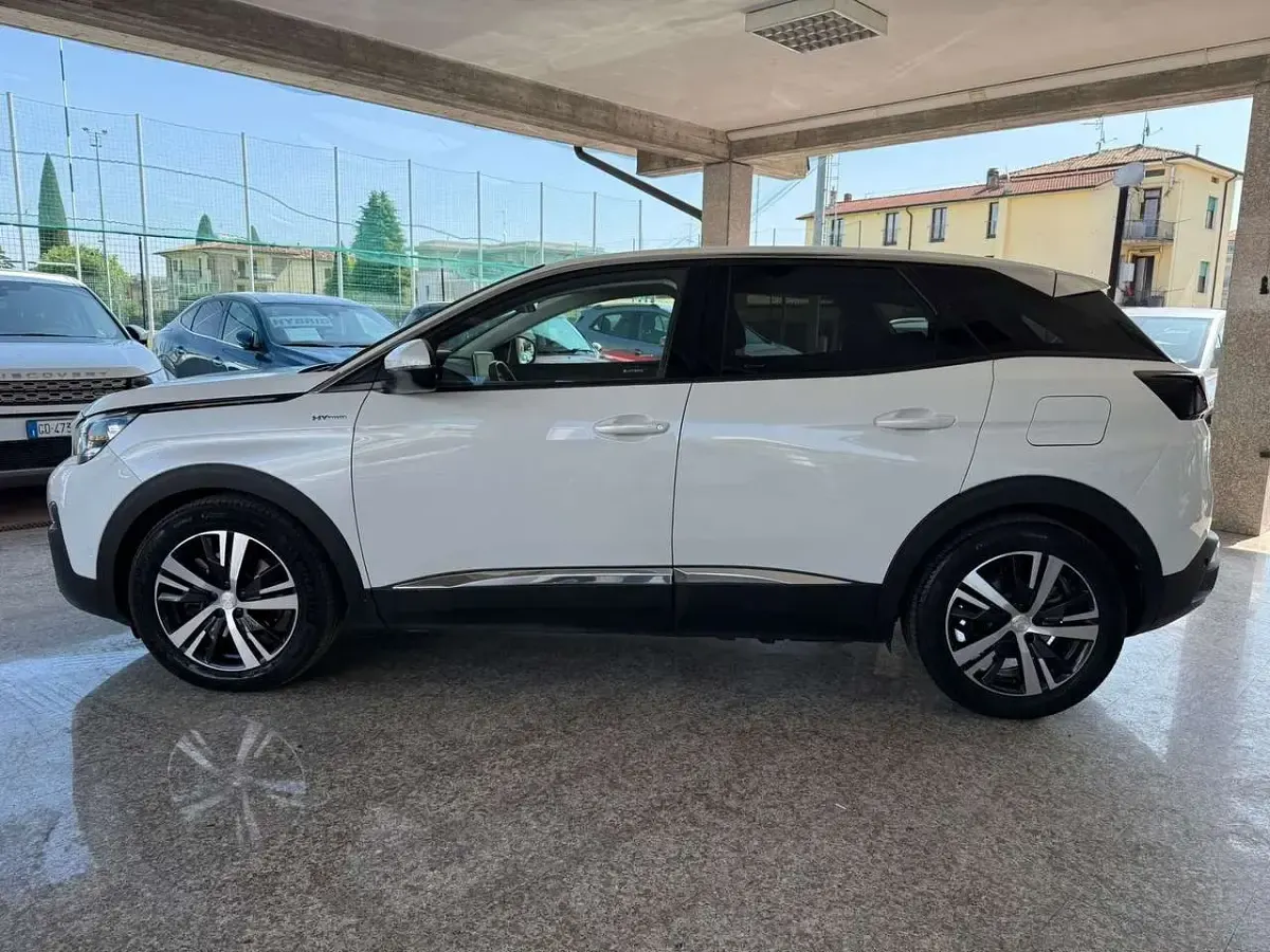 Usata Peugeot 3008 Allure 224 CV (164 kW) 2020 Bianco SUV