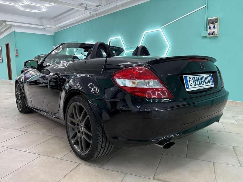 Usata Mercedes SLK200 163 CV (119 kW) 2008 Nero Cabrio