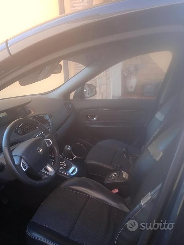 Usata Renault Mégane 110 CV (80 kW) 2011 Monovolume