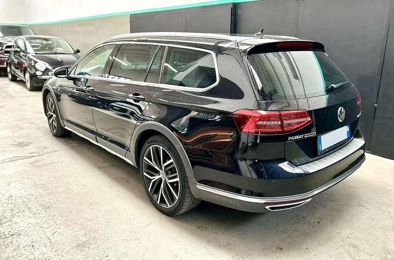 Usata VW Passat Alltrack 190 CV (139 kW) 2016 Nero Station wagon