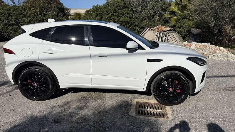 Usata Jaguar E-Pace R-Dynamic 150 CV (110 kW) 2021 Bianco SUV