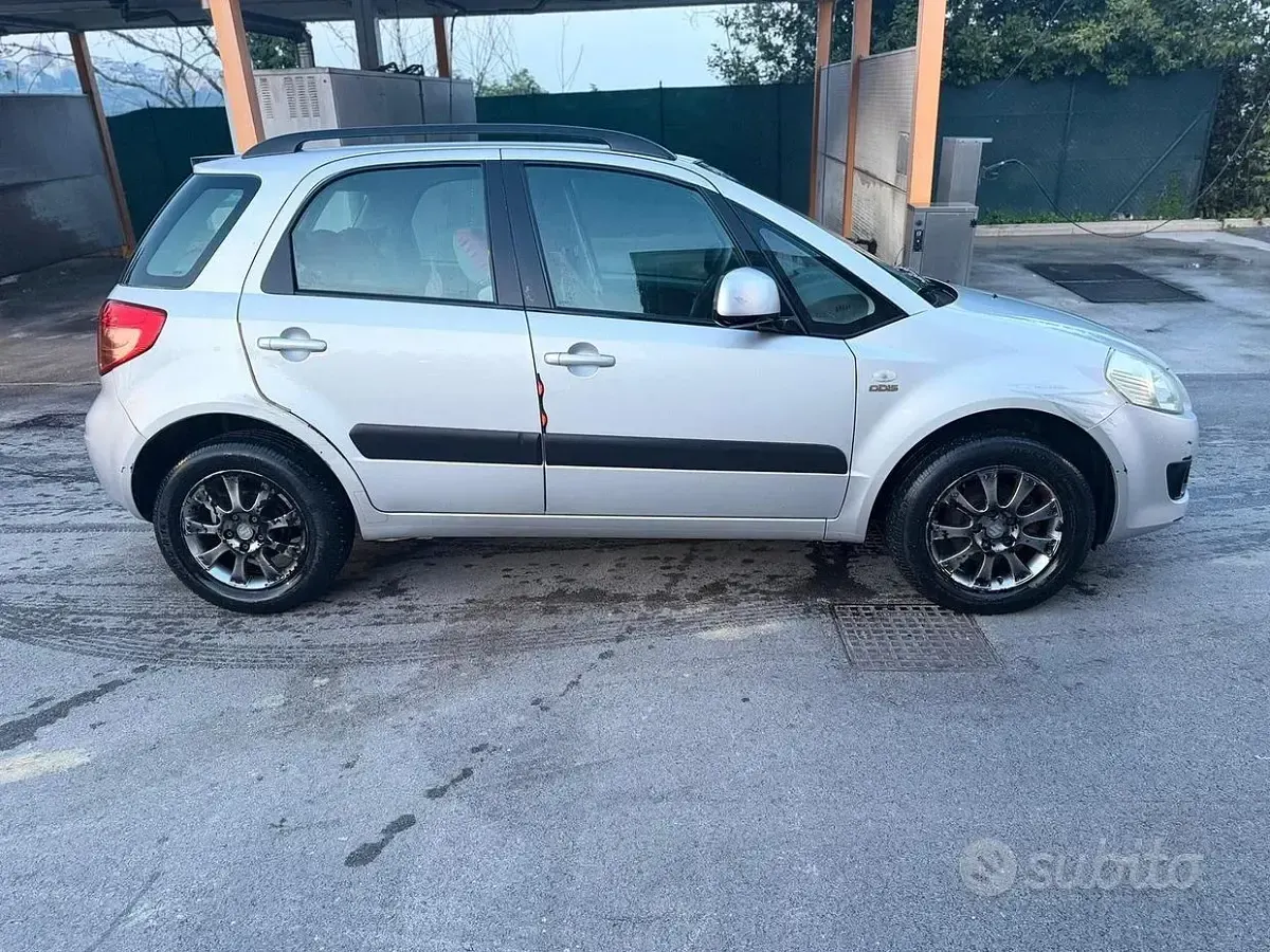 Usata Suzuki SX4 90 CV (66 kW) 2008 Grigio SUV