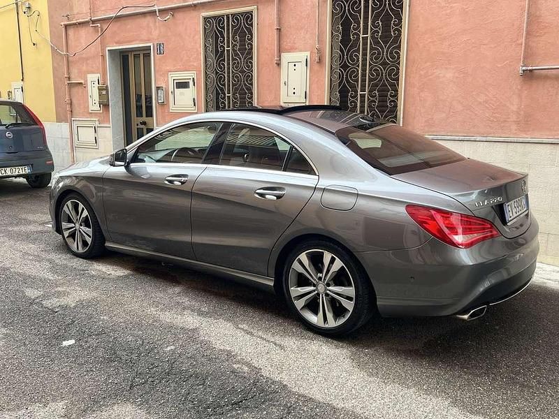 Usata Mercedes CLA220 170 CV (125 kW) 2013 Berlina