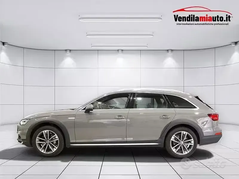 Usata Audi A4 Allroad Business 190 CV (139 kW) 2018 Grigio Station wagon