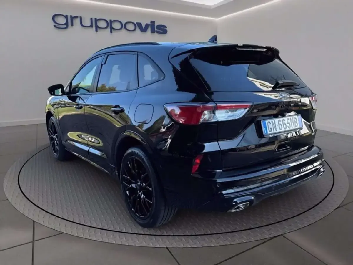 Usata Ford Kuga ST-Line X 225 CV (165 kW) 2023 Agate black SUV