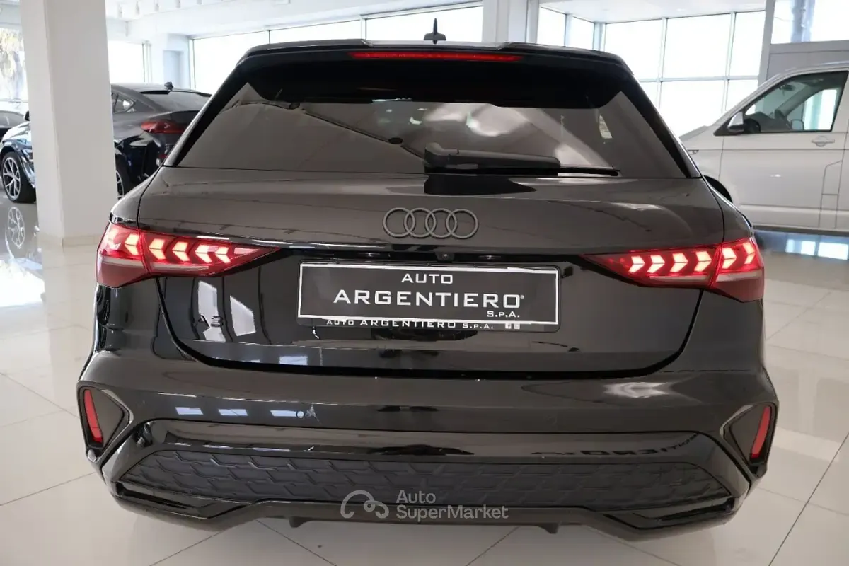 Gebraucht Audi A3 S-Line 150 PS (110 kW) 2025 Orange Limousine