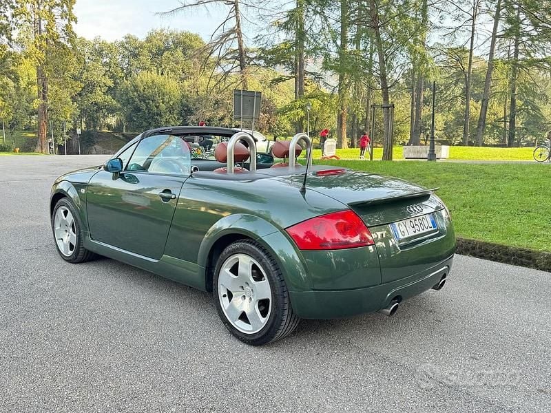 Usata Audi TT Ambiente 225 CV (165 kW) 2005 Verde Cabrio
