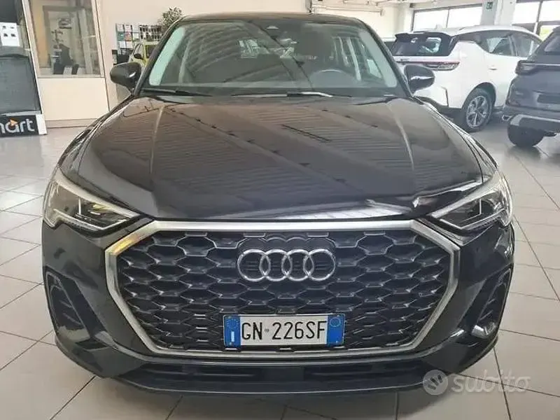 Usata Audi Q3 Sportback Business Plus 150 CV (110 kW) 2023 Nero SUV