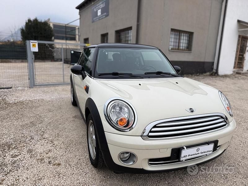 Usata Mini ONE 95 CV (69 kW) 2007 Beige Utilitaria