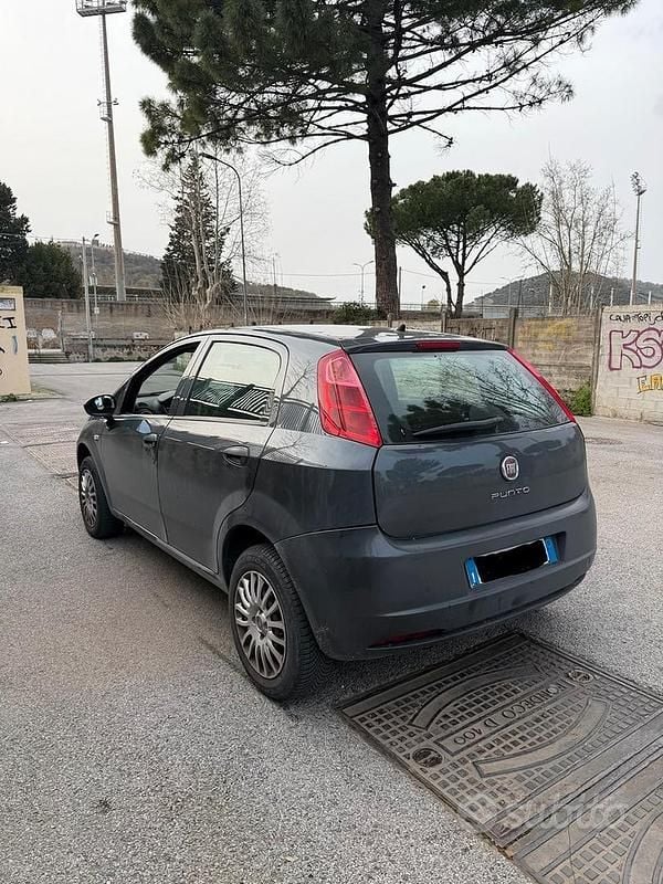 Usata Fiat Grande Punto 77 CV (56 kW) 2017 Utilitaria
