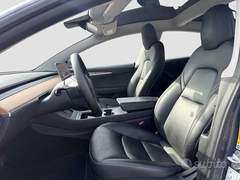 Usata Tesla Model 3 366 kW (498 CV) 2021 Blu oceano Berlina