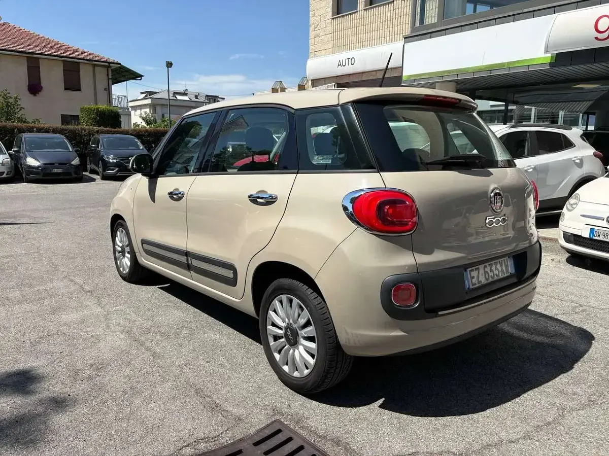 Usata Fiat 500L Lounge 120 CV (88 kW) 2015 Beige Monovolume