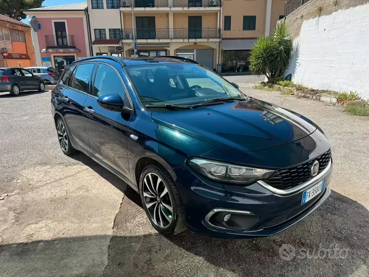 Usata Fiat Tipo Lounge 95 CV (69 kW) 2018 Bluazzurro Station wagon