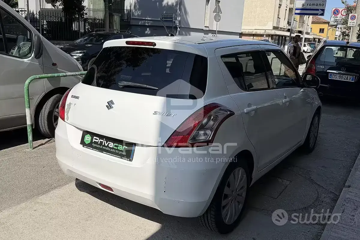 Usata Suzuki Swift GL 94 CV (69 kW) 2012 Bianco Utilitaria