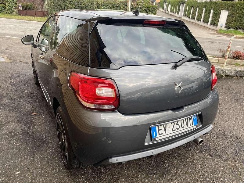 Usata Citroën DS3 So Chic 82 CV (60 kW) 2014 Grigio Berlina