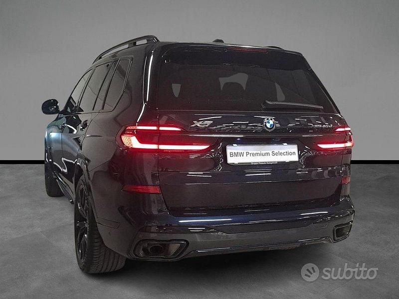 Usata BMW X7 M Sport 340 CV (250 kW) 2025 Nero / metallizzato SUV