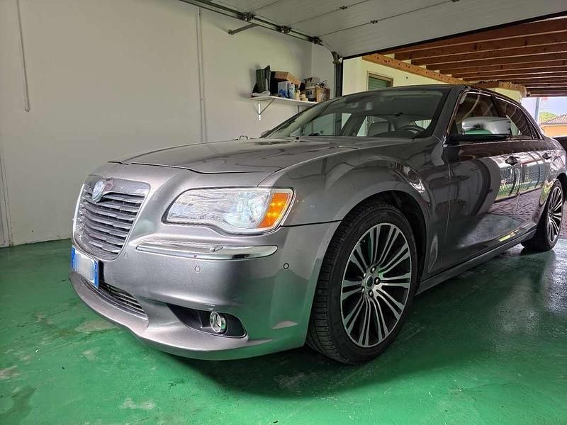 Usata Lancia Thema 239 CV (175 kW) 2012 Berlina